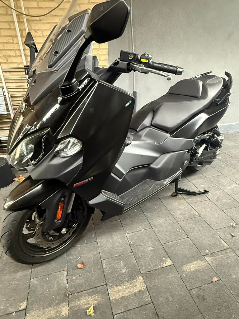 Sym TL508 Carbon in nieuwstaat 11/2022 km9800, Particulier, 508 cc, Sportuitlaat, 12 t/m 35 kW