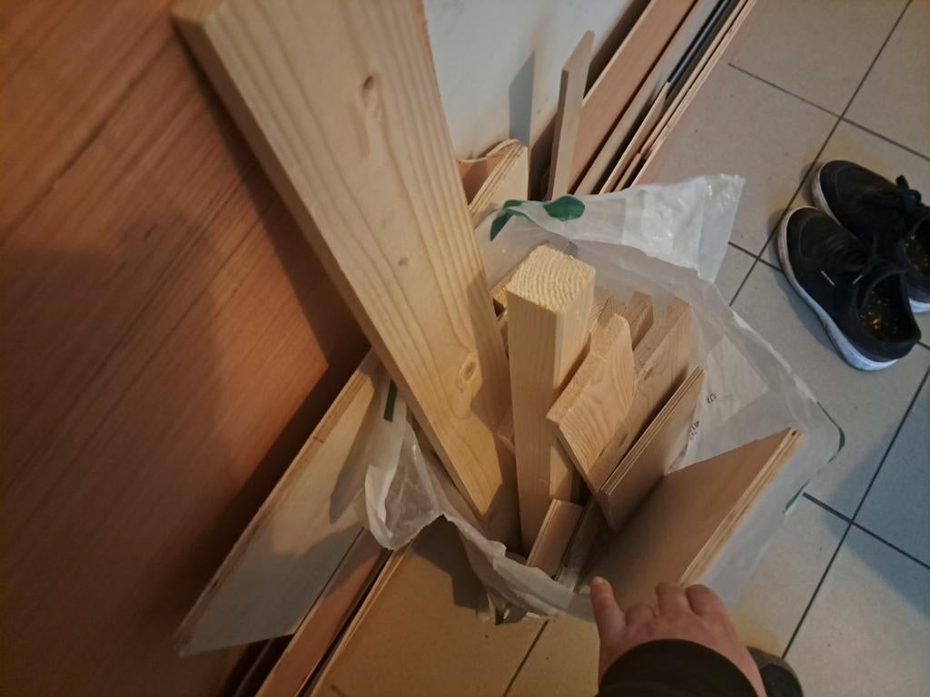 Hout resten om te bricoleren, Doe-het-zelf en Bouw, Ophalen, Hout
