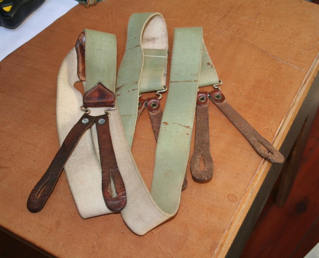 Militaire bretellen in kaki, Ophalen of Verzenden