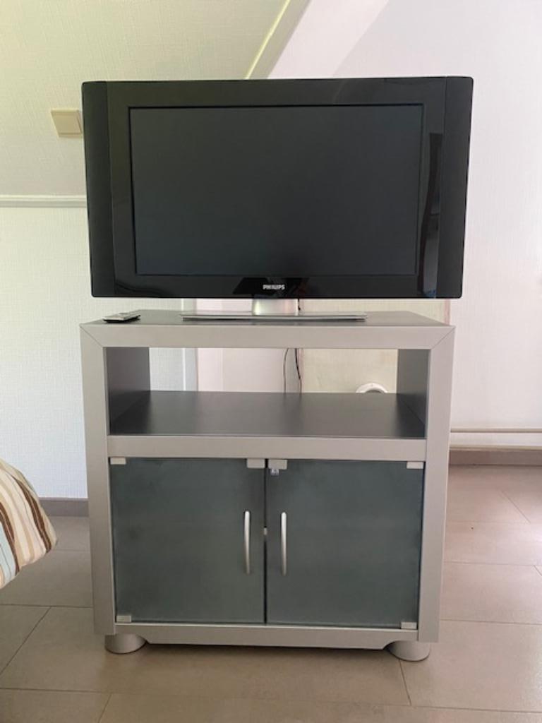 TV-meubelkast, Ophalen, 50 tot 100 cm, Zo goed als nieuw, Minder dan 100 cm