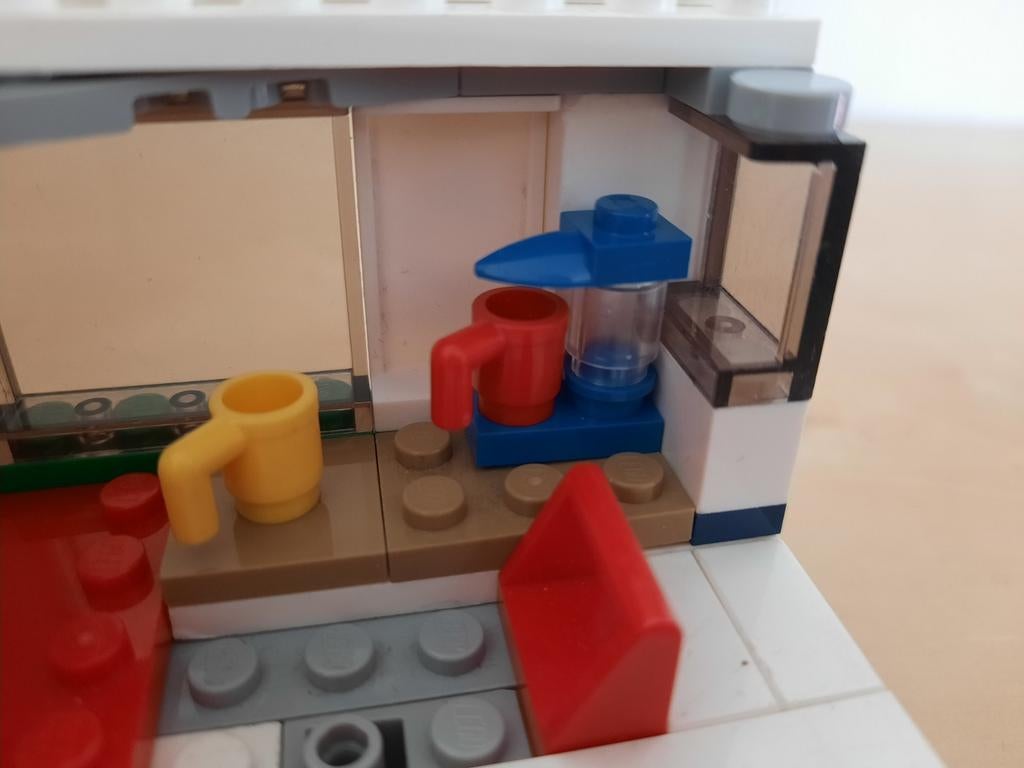 Lego auto met caravan en stadsauto, Ophalen of Verzenden, Gebruikt, Lego