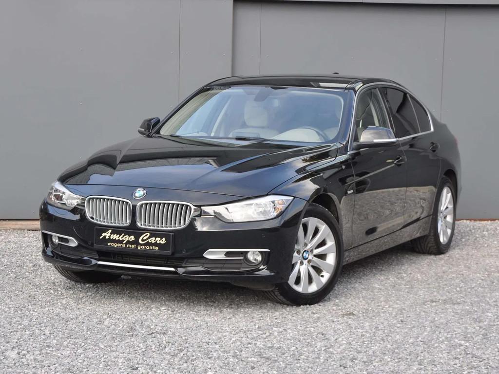 BMW 3 Serie 316 316i NAVIGATIE - LEDER - PDC - MULTISTUUR, Auto's, BMW, 4 deurs, 1935 kg, Gebruikt, 4 cilinders