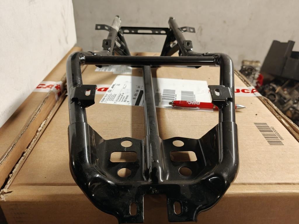DUCATI 848-1098 SUPFRAME ACHTER, Motoren, DUCATI, Gebruikt, Ophalen of Verzenden, Jackierogier@outlook.be