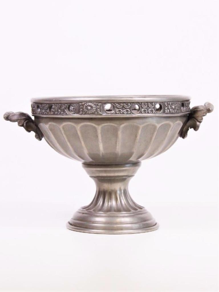 Grand bol en étain / calice en étain, Antiquités & Art, Antiquités | Étain, Enlèvement ou Envoi