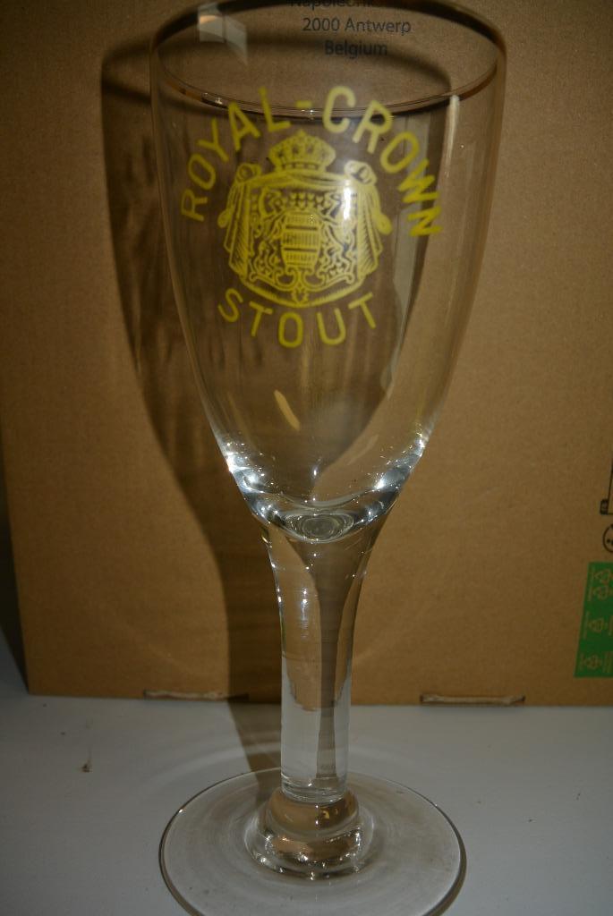 Bierglazen Royal Crown, Verzamelen, Ophalen, Zo goed als nieuw, Bierglas