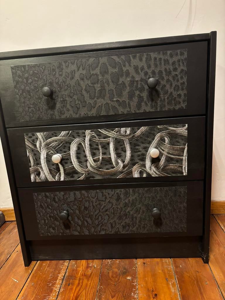 Commode noire , 3 tiroires, Enlèvement, Comme neuf, Pin