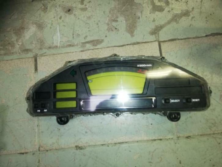 suzuki burgman 650 van '02-'09 kilometerteller, Ophalen of Verzenden, Gebruikt