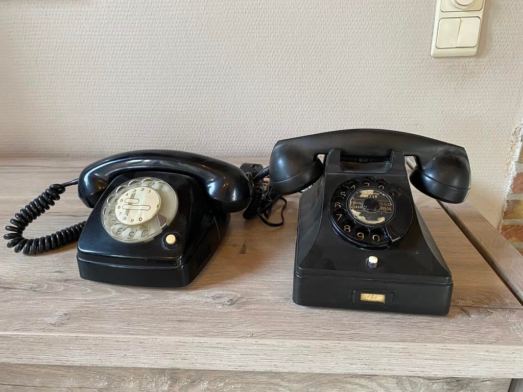 Reto telefoons 2 st, Telecommunicatie, Vaste telefoons | Niet Draadloos, Ophalen, Gebruikt, Met draaischijf