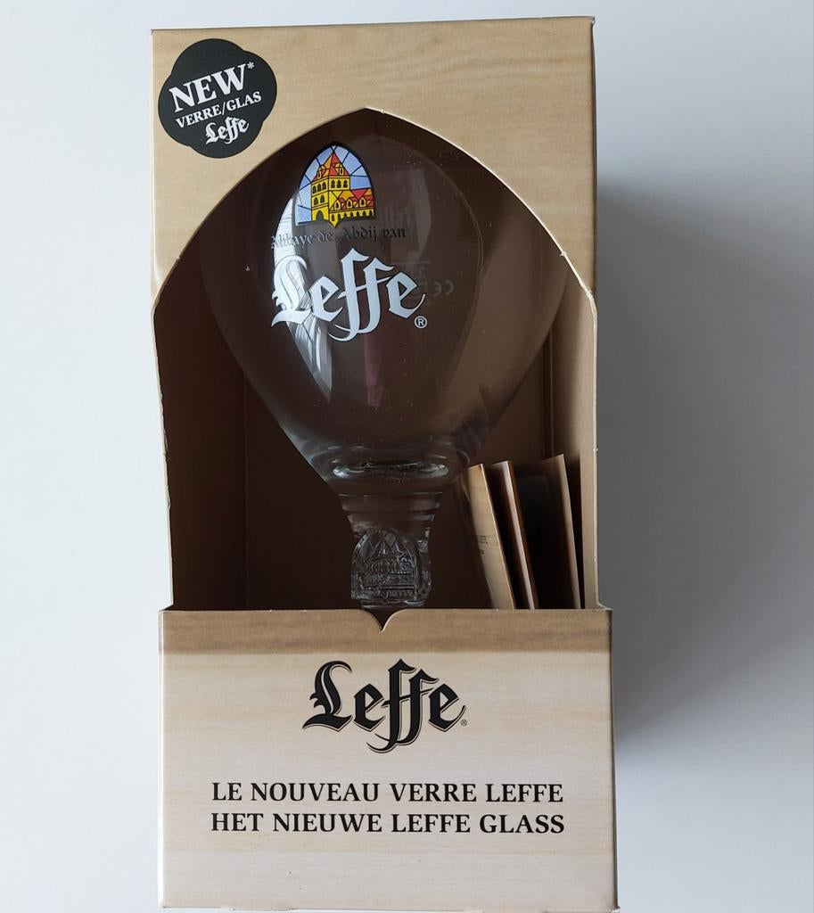 Verre pour la bière Leffe. 33 cl. Nouveau.., Neuf, Verre ou Verres, Verre, Enlèvement