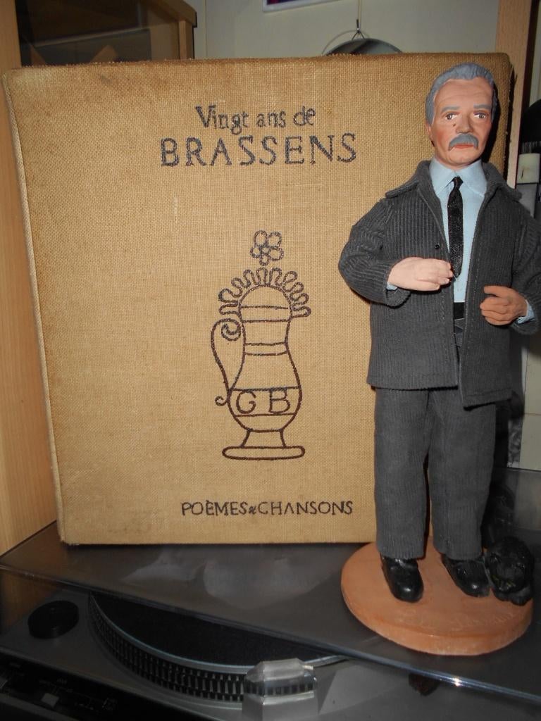 Georges Brassens: santon+doos 20 jaar gedichten van Brassens, Ophalen of Verzenden, Gebruikt, Dier