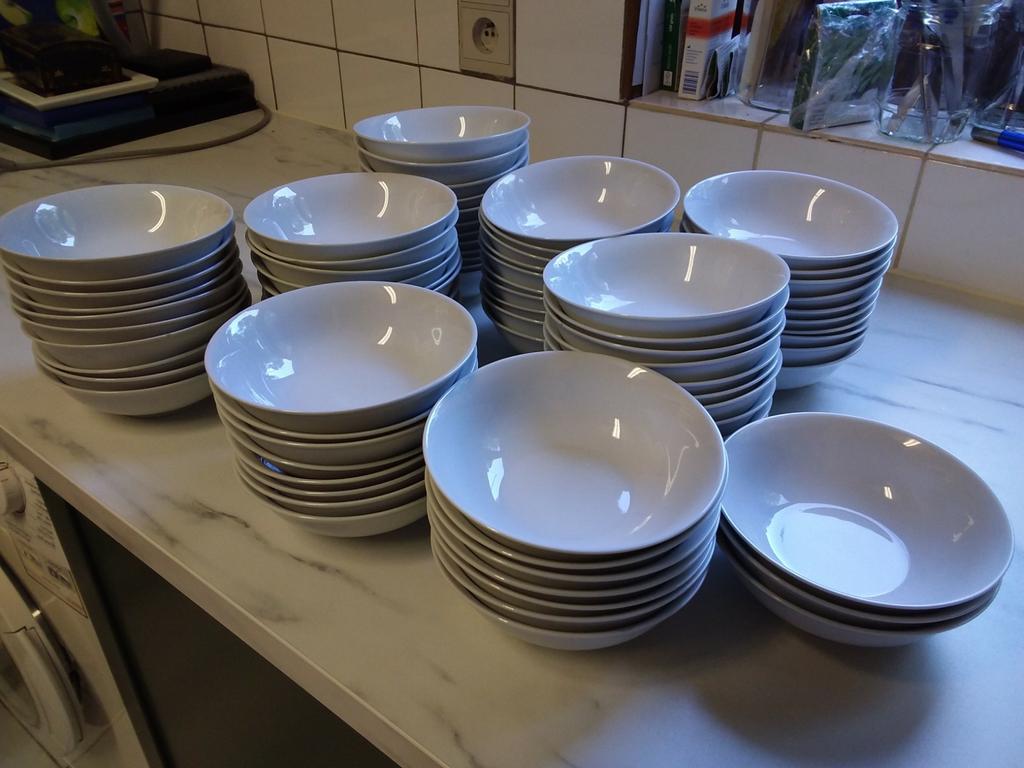 Lot Porcelein kommetjes 14 cm, dessertcoupes, amuse, dessert, Huis en Inrichting, Ophalen, Zo goed als nieuw