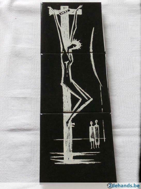 3 tuiles faïence: scène religieuse, Enlèvement ou Envoi