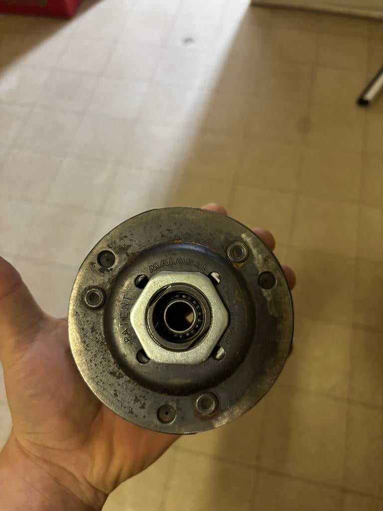 Malossi delta clutch mbk booster, Ophalen
