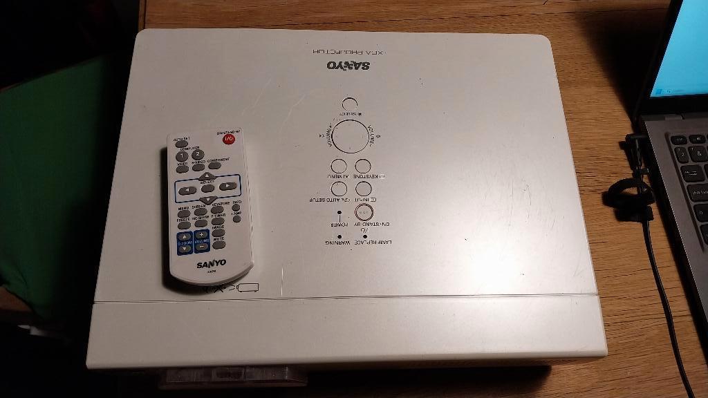 Beamer Sany PLC-XU106, Ophalen, Gebruikt, Sanyo, LCD