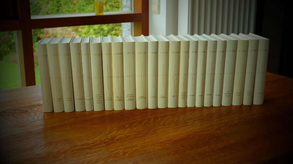 De Bijbel (22 delen) E.Osty en J. Trinquet, Ophalen, België, E. Osty, J. Trinquet, Zo goed als nieuw