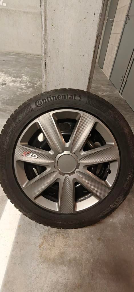 Winterbanden continental 205/55 R16 H, Auto-onderdelen, Banden en Velgen, Ophalen, Gebruikt, 16 inch, Band(en)