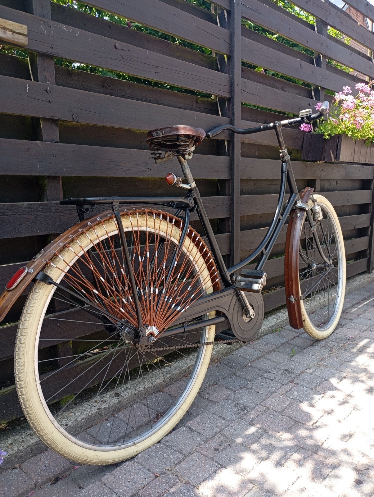 Dames fiets, Ophalen