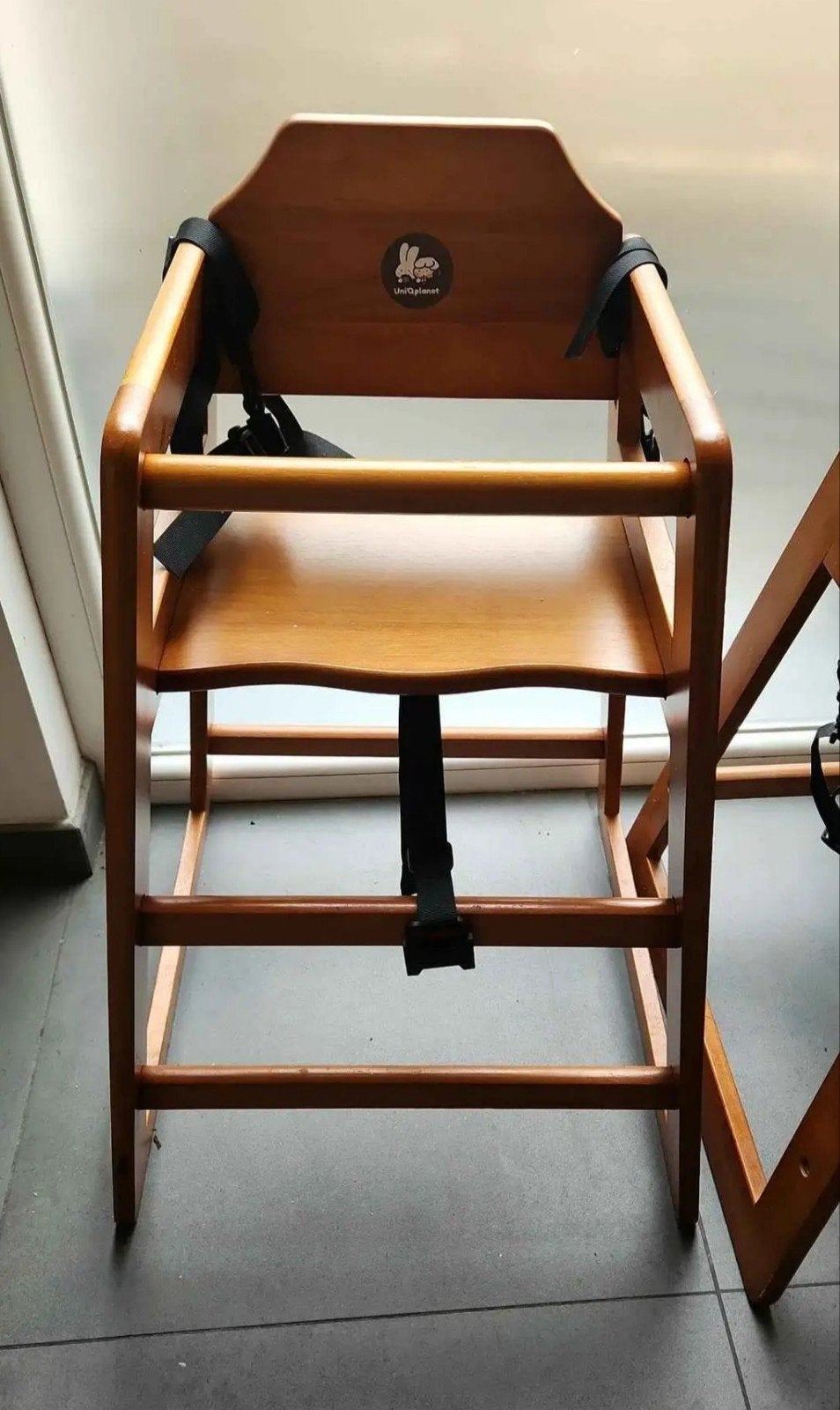 houten kinderstoelen, Enlèvement