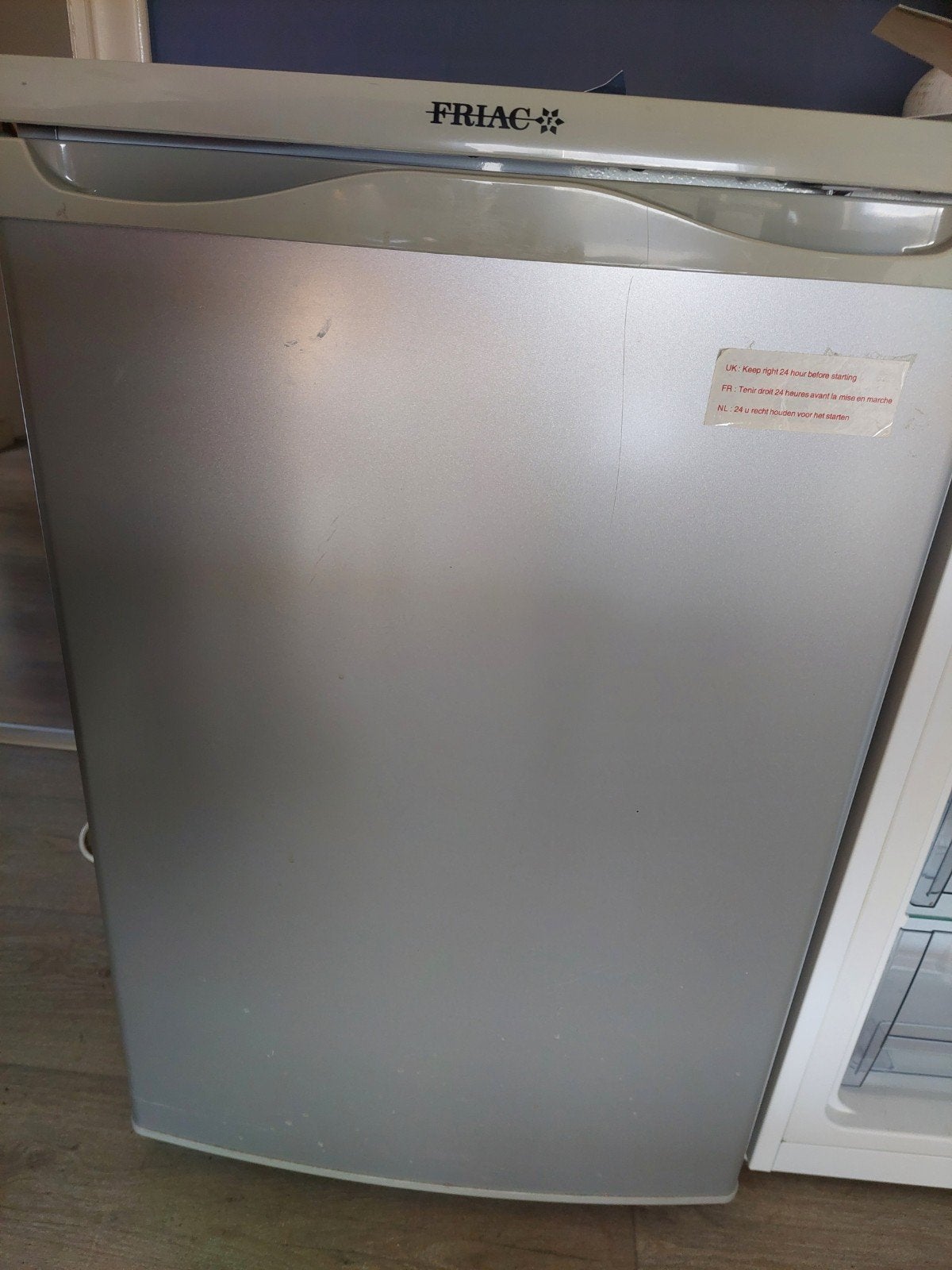 réfrigérateur très bon état. Longueur.54 cm/largeur.56cm/hau, Enlèvement