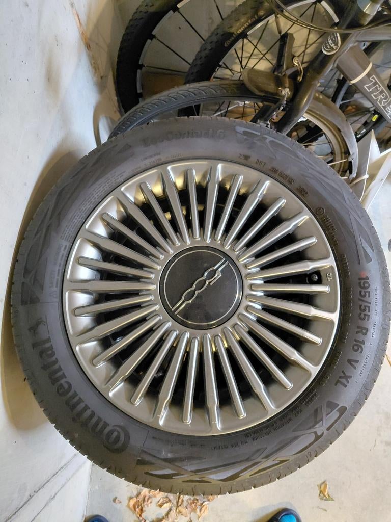 Fiat 500e wielen 195/55 R16 V XL, Enlèvement