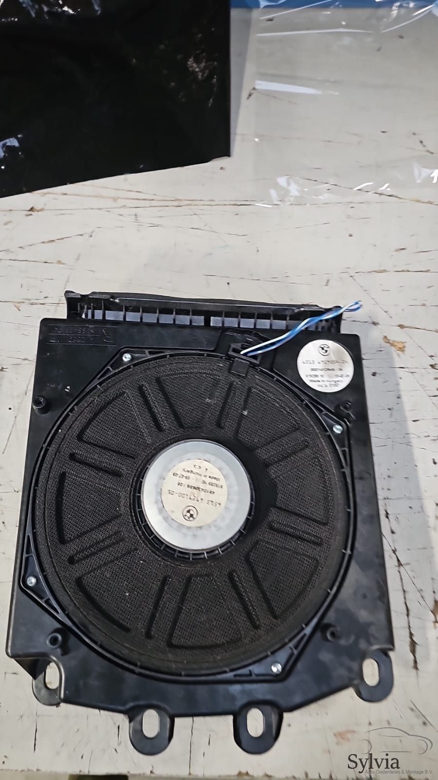 Central Bass speaker Links BMW 5 serie E60 E61 + LCi 6513691, Autos : Divers, Autoradios, Enlèvement ou Envoi, -, -, -