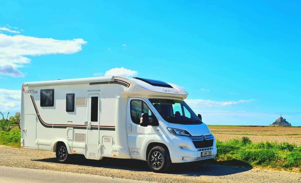 Luxe gezinscamper te huur | 5 personen | Gent, Réfrigérateur, Jusqu'à 5, Toilette à cassette, Boîte manuelle