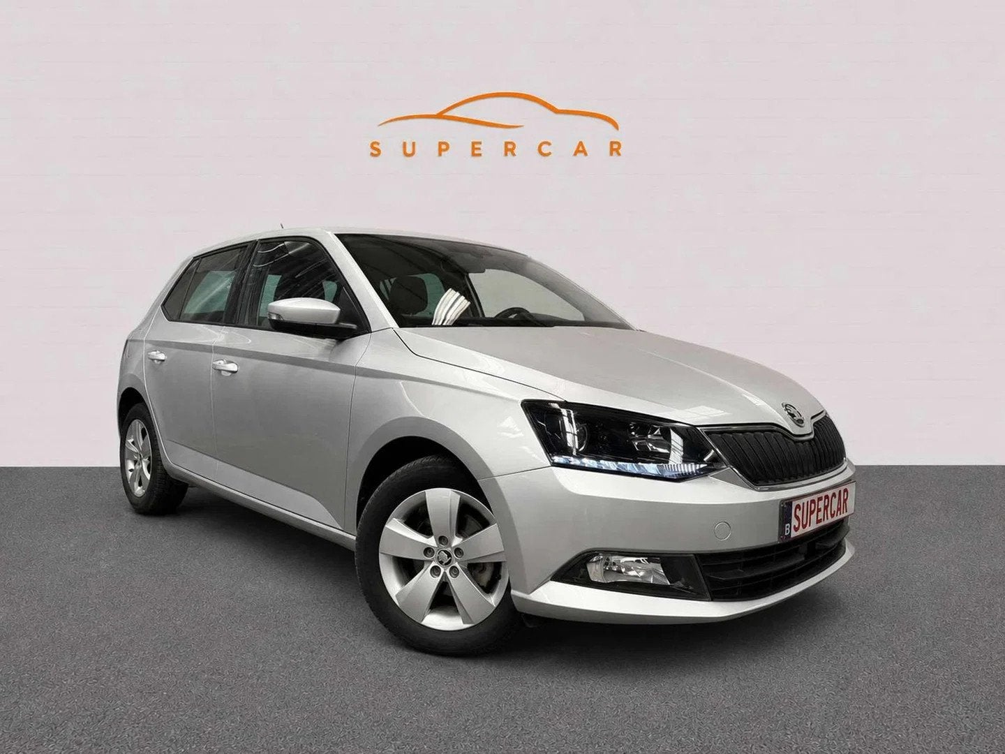 Skoda Fabia Fabia 1.2 TSI Ambition* CAPT AR * BLTH * 220,34, Autos, Skoda, Argent ou Gris, Achat, 90 ch, Euro 6