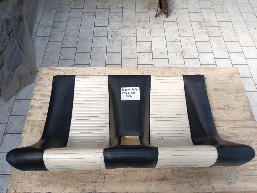 Banquette arrière pour Ferrari Dino 208/308 GT4, Enlèvement, Utilisé, Ferrari