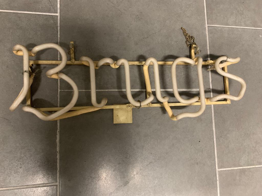 Neon Brugs verlichting bier, Ophalen