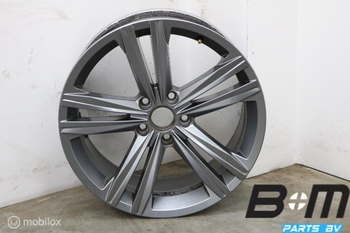 1 losse 18 inch lichtmetalen velg VW Arteon 3G8601025N, Gebruikt, Velg(en)
