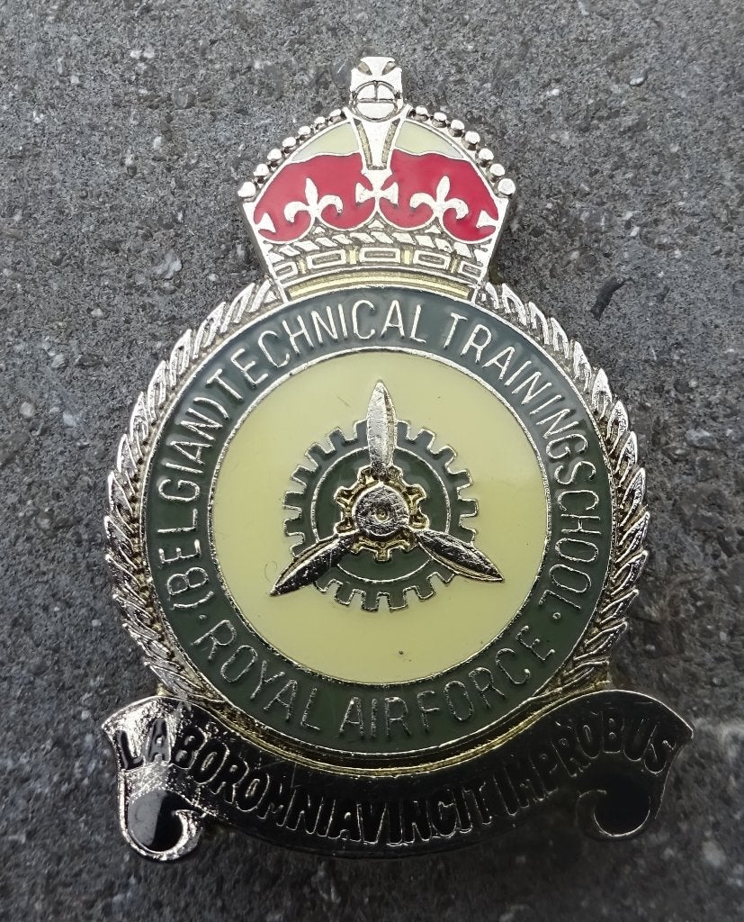 FORCE AERIENNE BELGE - ER TECH - INSIGNE DE CALOT S/OFFICIER, Envoi, Armée de l'air, Emblème ou Badge