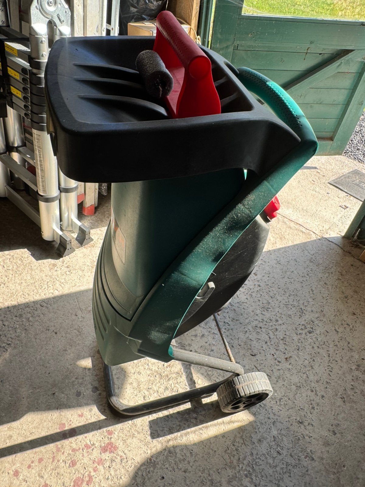Petit broyeur electrique usager mais focntionnel, Enlèvement, Utilisé