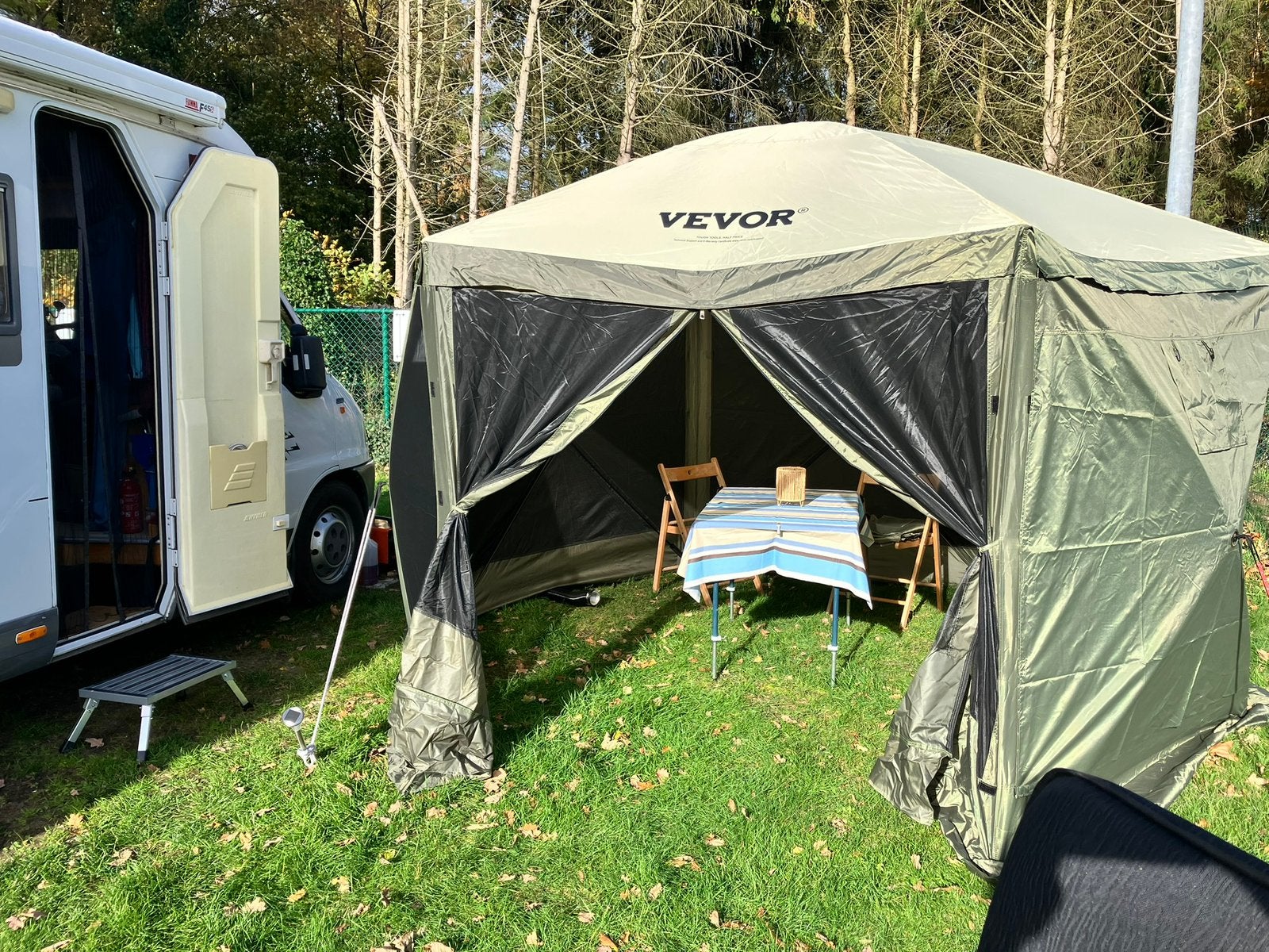 Ik verkoop deze pop up tent wegens miskoop., Ophalen, Zo goed als nieuw