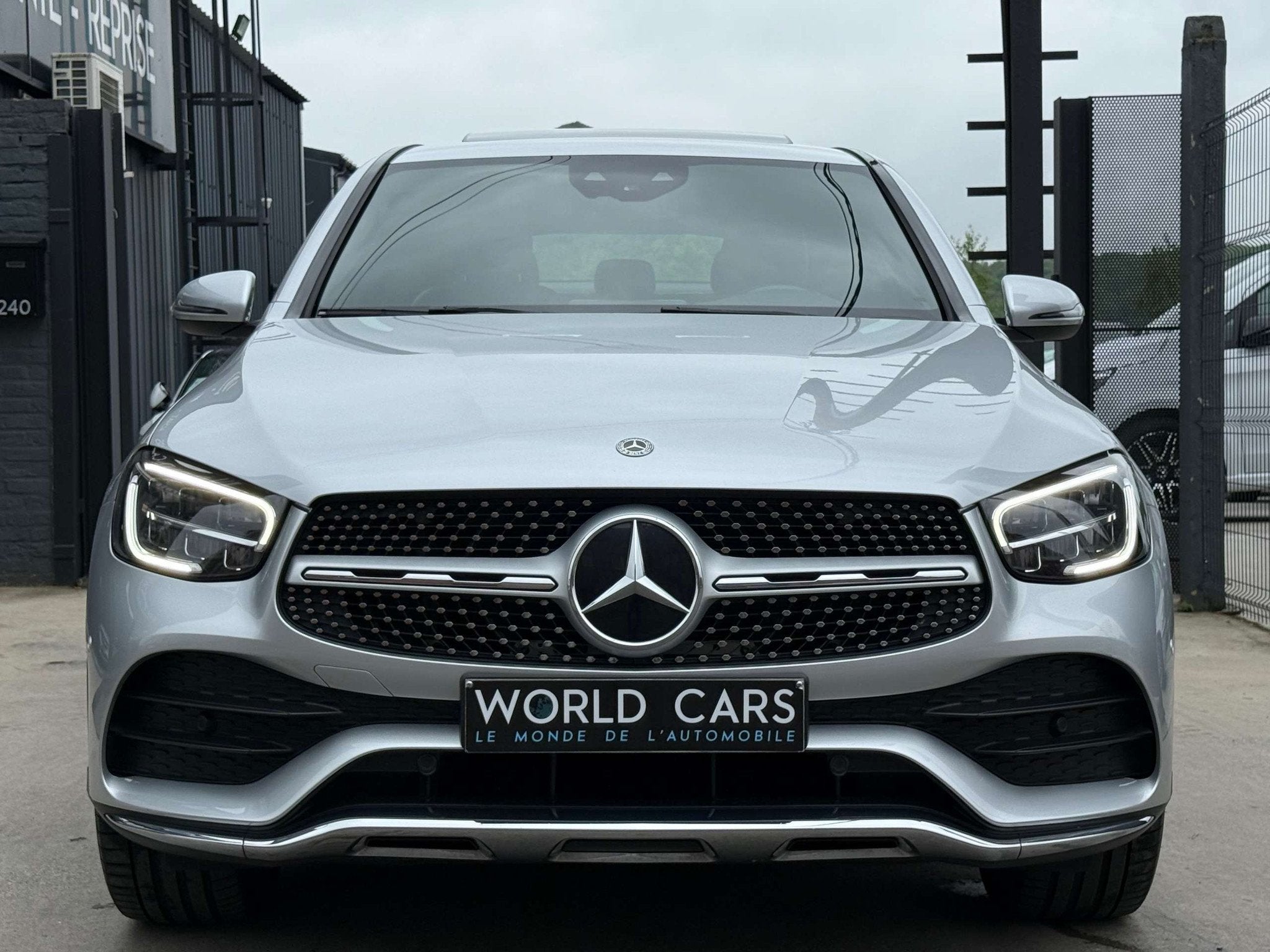 Mercedes-Benz GLC 200 d Coupé PACK AMG - TOIT OUVRANT - NAV, Cuir, Argent ou Gris, Euro 6, Entreprise