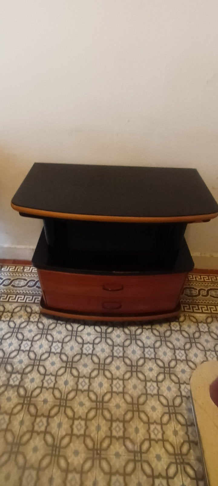 Meuble tv, Enlèvement