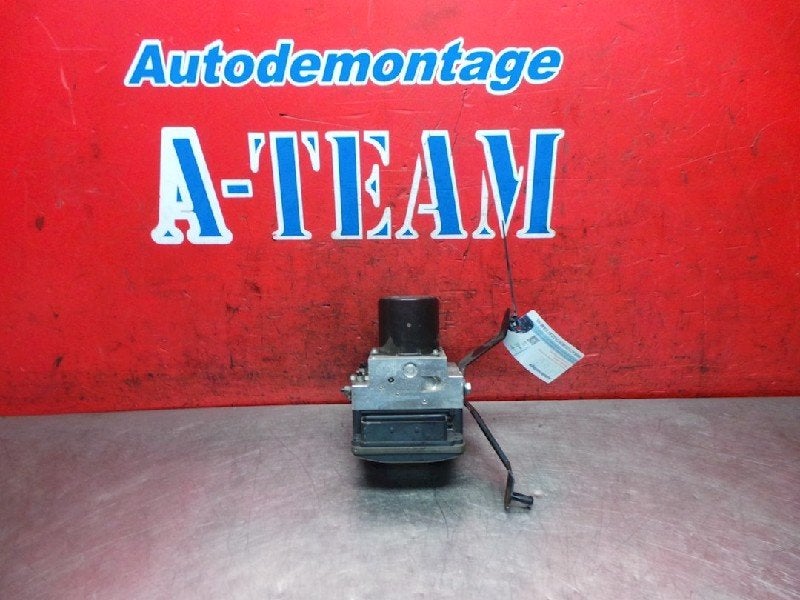 ABS POMP BMW 5 serie (E60) (12-2001/03-2010), Robert Bosch AG, Gebruikt, BMW, Robert-Bosch-Allee 1
74232  Abstatt, DE