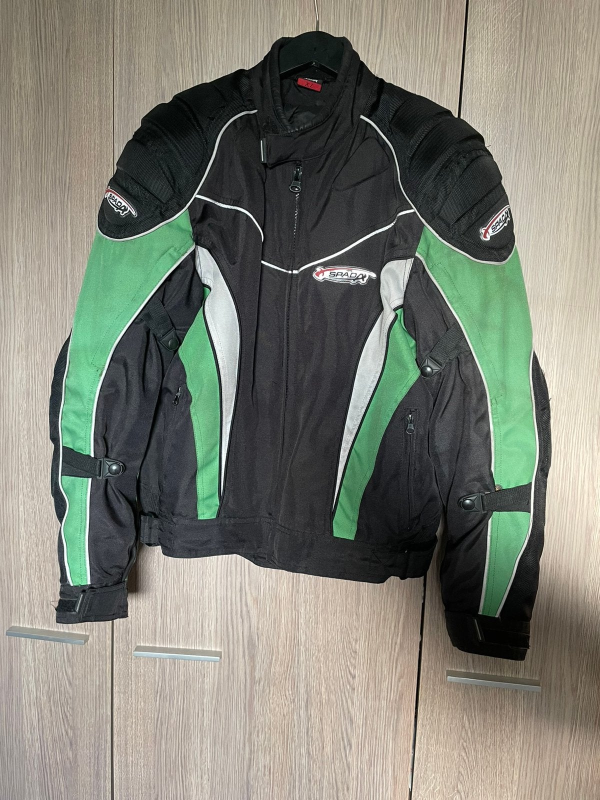 Zwart/groene motorvest, Ophalen of Verzenden