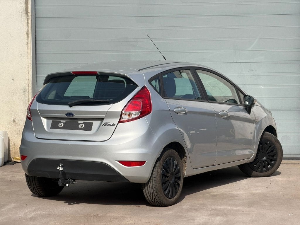 Ford Fiesta 1.0i / 2017 / AIRCO, Voorwielaandrijving, Stof, Particulier, https://public.car-pass.be/vhr/4ad38ea8-d145-418e-ba7d-7f7047f9f75d