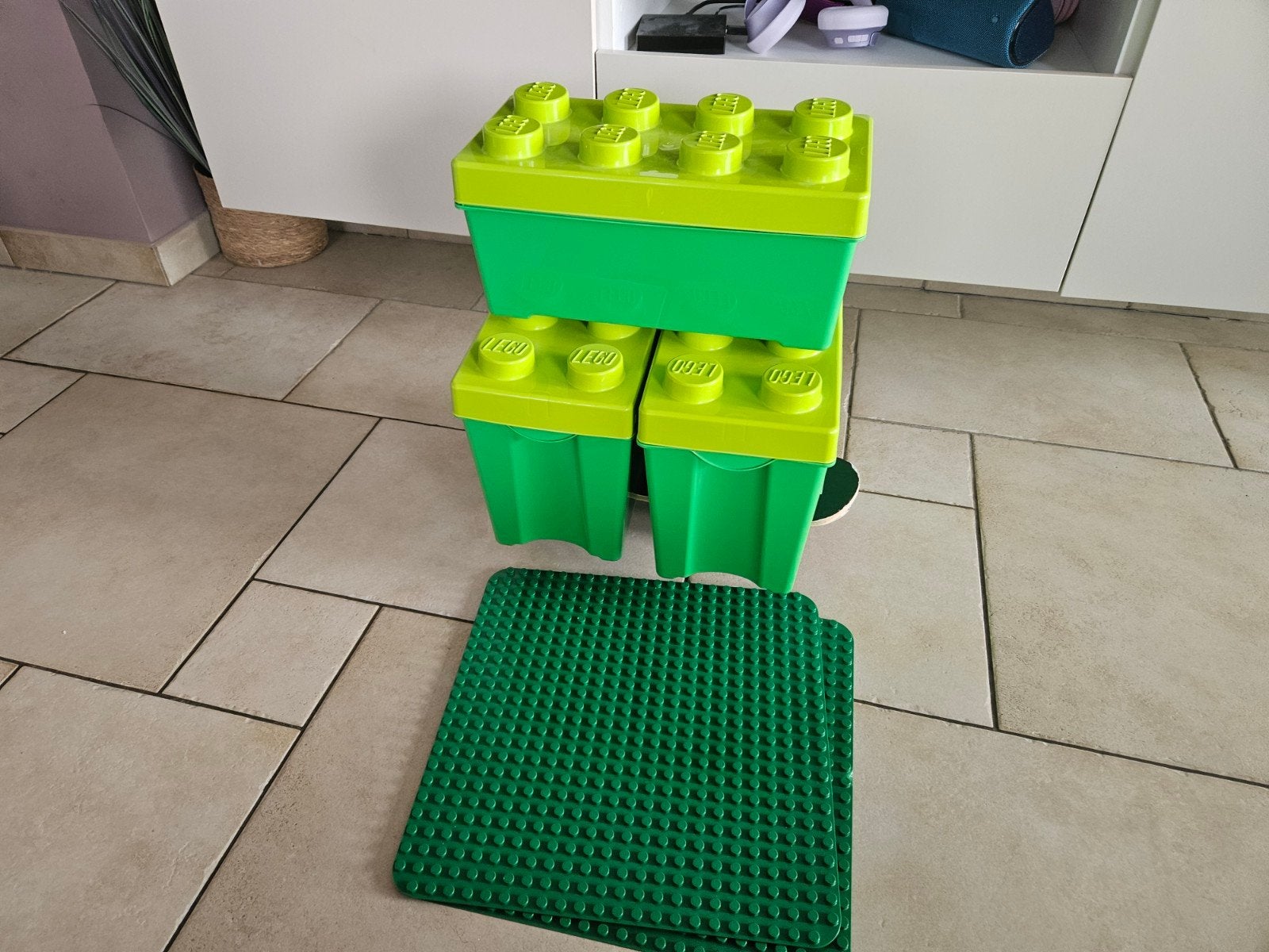 Lego Duplo - 3 boîtes + 2 plaques, Enfants & Bébés, Enlèvement, Utilisé
