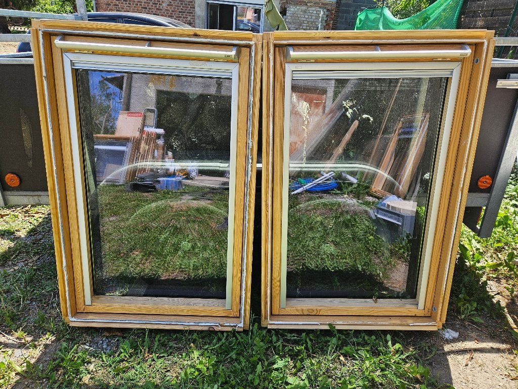 velux 78x118 comme neuf (posé 2 mois) + raccord + store, Enlèvement, Comme neuf