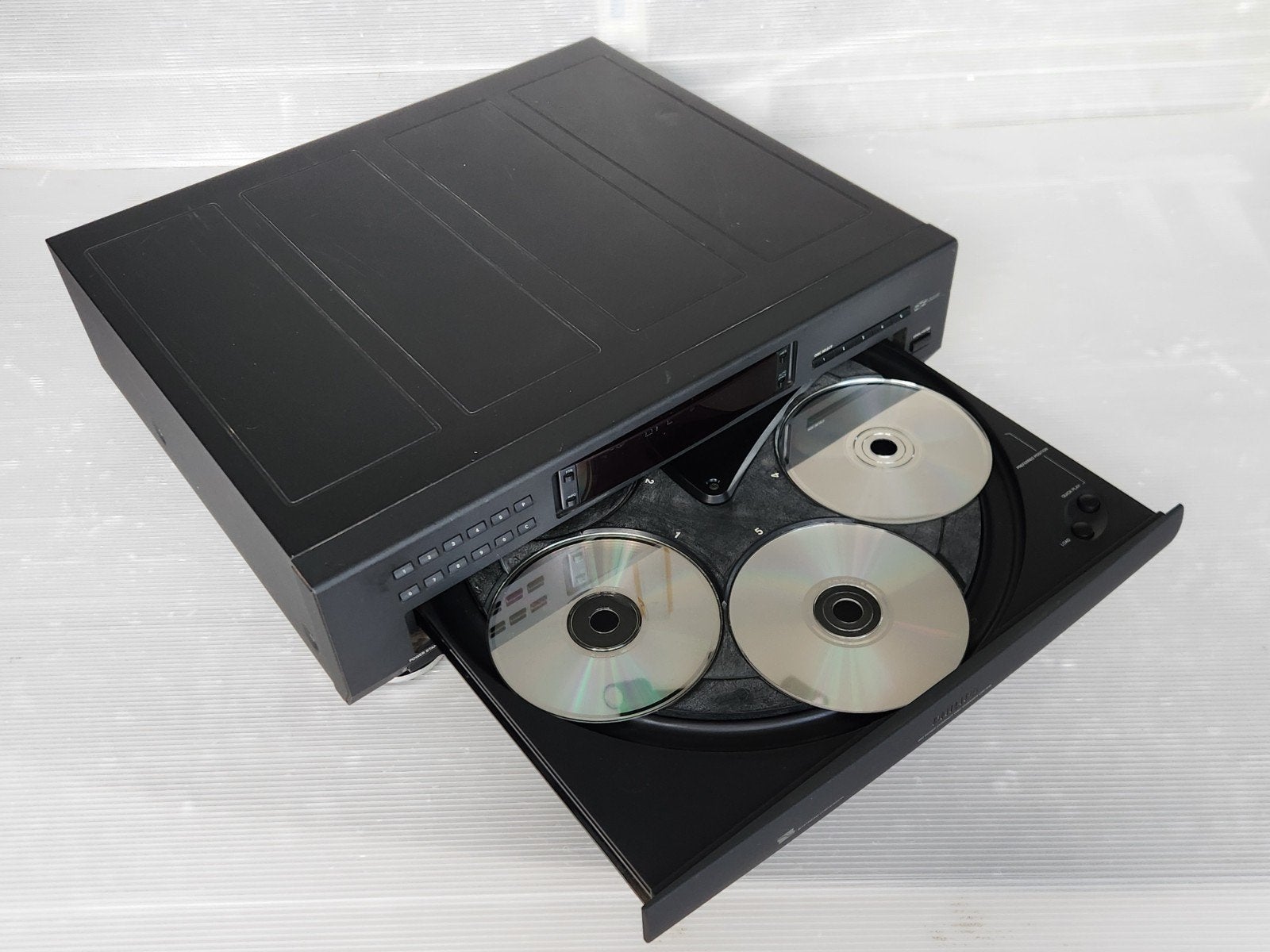 5 CD speler carrousel Philips Perfect
RANDOM/SHUFFLE mixen e, Ophalen, Gebruikt, Philips, Wisselaar