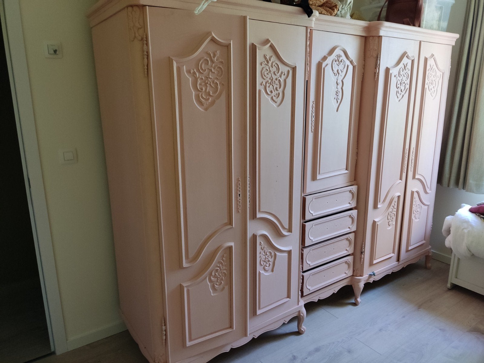 upcycled klassieke kledingkast, Ophalen