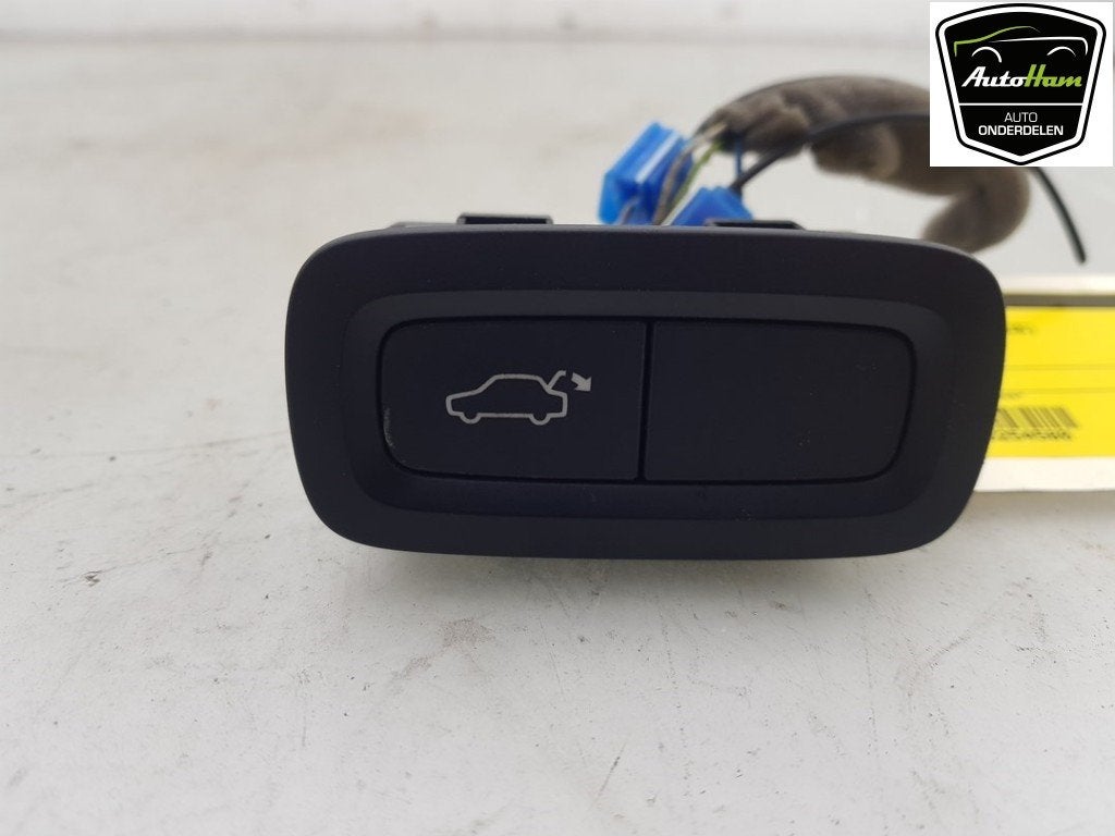 SCHAKELAAR Volvo XC90 II (01-2014/12-2022) (|31674800|), Gebruikt, Info@volvocars.com, Volvo, Volvo Car Germany GmbH