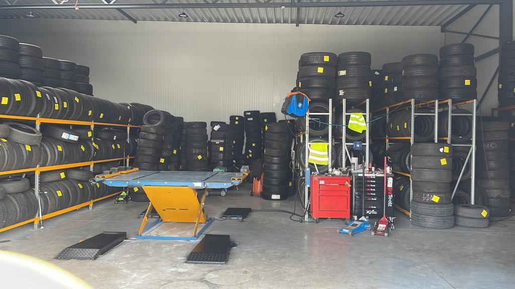TOP/MERK /occasie /banden  /ZEER /SCHERPE /PRIJZEN., Ophalen of Verzenden