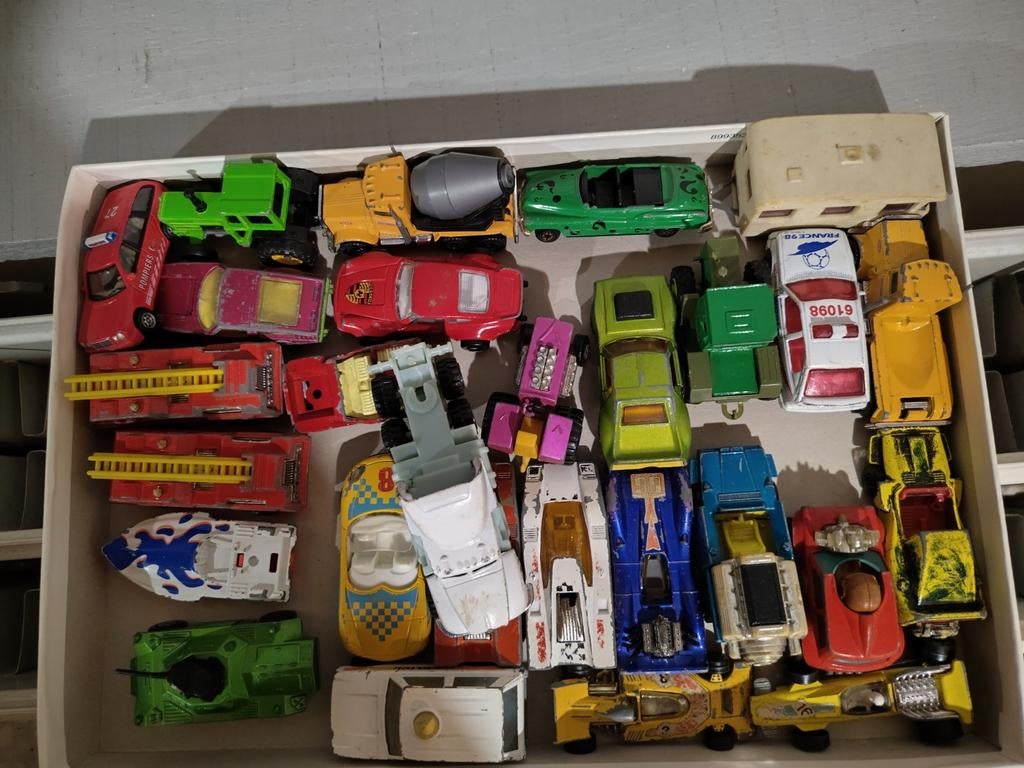 Matchbox en majorette, Enlèvement ou Envoi