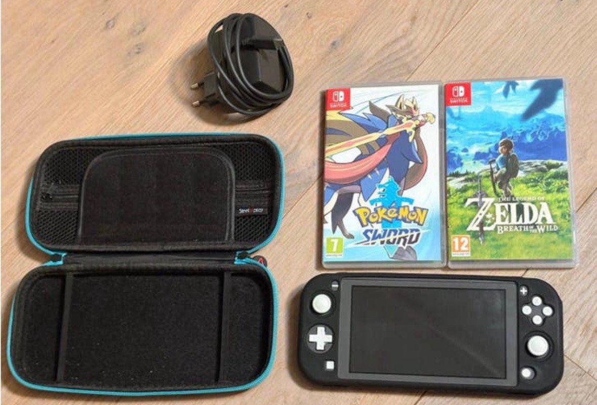 Nintendo Switch Lite + Zelda BOTW & Pokémon Sword., Ophalen, Grijs, Met beschermhoes of tas