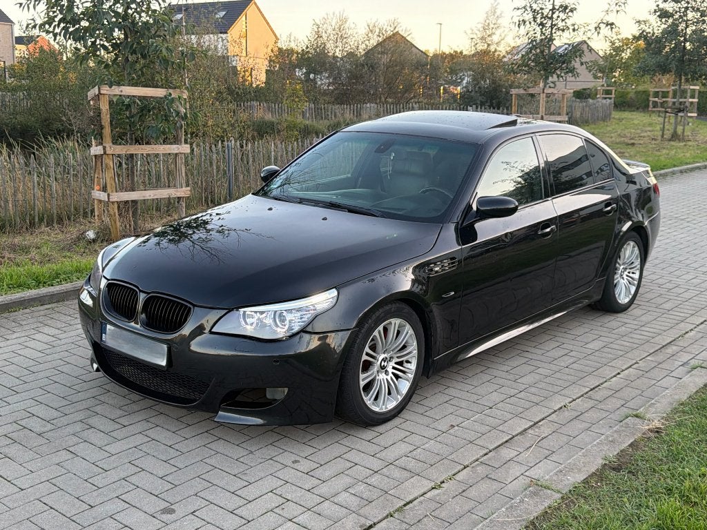 BMW 545i 4.4 V8 333ch Pack M5, Autos, Entretenue par le concessionnaire, Particulier, Essence, Série 5