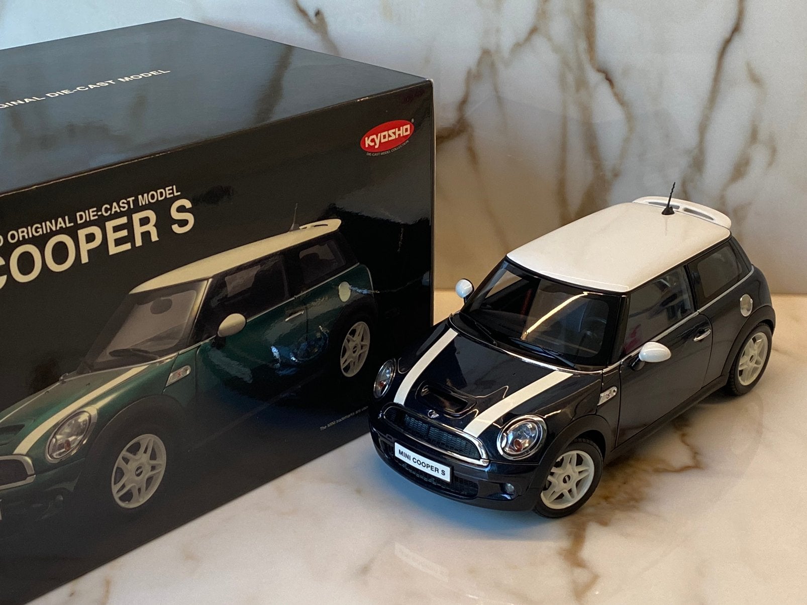 Kyosho Mini Cooper S - 1:18, Ophalen of Verzenden, Zo goed als nieuw, Auto, Kyosho