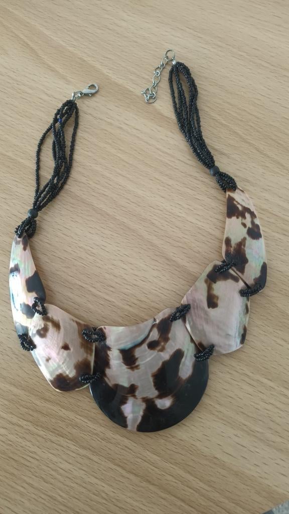 Ketting van perels perfect nieuwe staat nieuw prijs 280€, Enlèvement ou Envoi