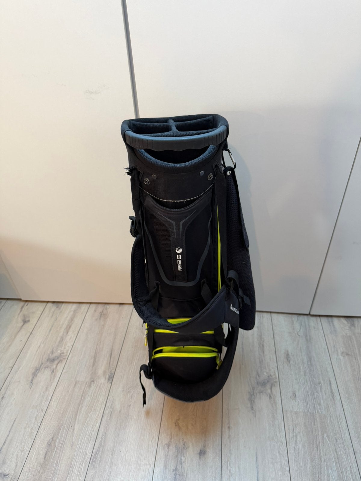Golftas, Ophalen